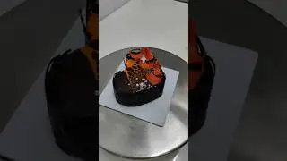 chocolate cake ##hard sep design ##amazing cake ##cake tutorial ##cake garnishing ##cakecantik##how