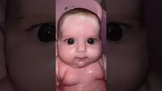 So big Eyes 👀 Cute baby