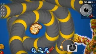 Big snake hunting me 😭🐍 Worms Zone Io small snake hunt new one eye snake #gaming #video #wormszone 