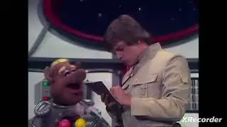The Muppet Show - 417: Star Wars - Pigs in Space Star wars Cast Board the Swinetrek (Part 1) (1980)