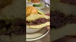 Еврейская закусочная, существующая с 1908 года #barneygreengrass #bagelsandwich