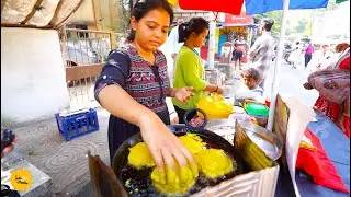 Two Hardworking Friends Selling Cheese Ulta Vada Pav In Mumbai Rs. 25/- Only l Mumbai Street Food