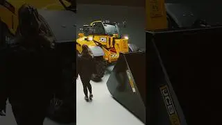 ASMR with a JCB Loadall