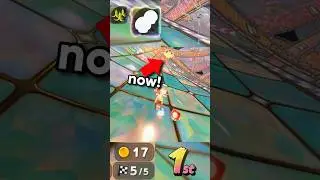 Как увернуться от СИНЕГО РАКУШКИ в Mario Kart World!