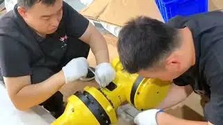 Remove the new fanuc robotic arms#cnc #fanuc #repair #robot #industry   