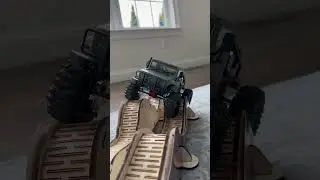 By request! The Hobby Plus Trail Hunter Cr18p takes on the wave 🌊