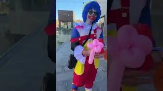 clown baloon