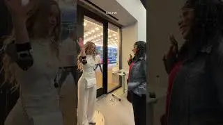 Realbotix humanoid Robot Aria At The tm:rw Time Square Store Launch