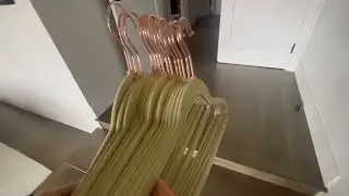 Upgrade Your Closet! | Premium Non-Slip Velvet Hangers