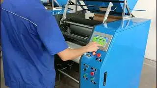 Fully automatic stretch film rewinding machine