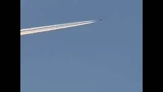 Southwest Airlines Boeing 737-7H4 flying over Mount Laurel NJ 