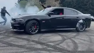 THROWBACK&hellip;.SRT JD LET ME SLIDE HIS SCATPACK CHARGER!! RIP DRIFT SCAT 1.0 😓
