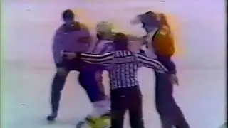 Behn Wilson vs Wayne Babych