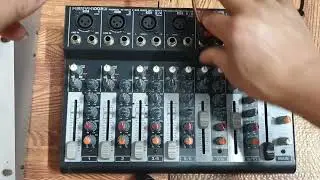 Mixer Behringer XENYX 1002B rất đẹp, hoạt động hoàn hảo. Giá 2 triệu. zalo 0945970986
