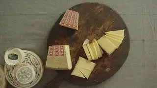 How to cut / serve Comt&eacute; and Alpine cheeses
