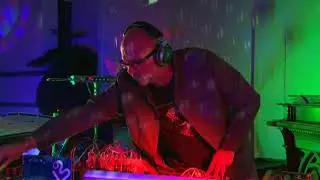 Ritchie DeCarlo solo performance LIVE at Cosmic Crossings Part 2