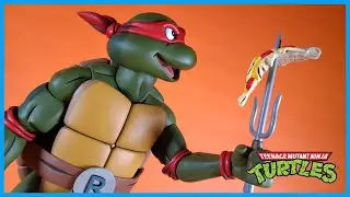 NECA Toys 1/4 Scale Teenage Mutant Ninja Turtles GIANT SIZE RAPHAEL Action Figure Review