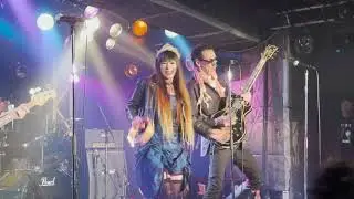 SHEENA & THE ROKKETS - 
