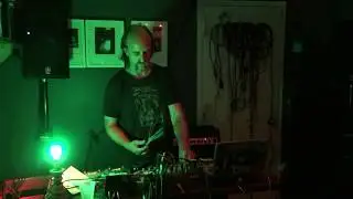 Bob Bellerue - Basement Performance in Brooklyn (Leila's) 7/8/2017