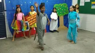 Apresentação da música Rato meu querido rato.