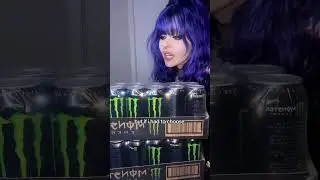 one night with her or 10k cash? #gothgirls #altgirl #altgirls #gothgirl #goth #alt