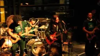เรือลําหนึ่ง-เสือ ธนพล  Live at Parking toys