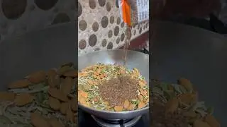 Dry fruits laddu | Sugar free laddu | Healthy & tasty #shorts #youtubeshorts #dailypetals #food