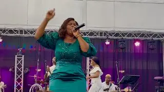 Ngiyaya Nami Eshilo 🔥 🔥🔥| Thabile Myeni Live in Cape Town