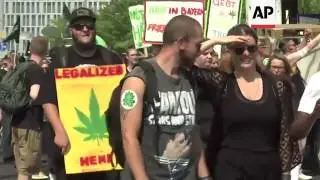 Raw: Berlin Pro-Marijuana Protest Draws Thousands