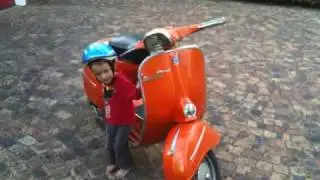 Classic Orange (Ford Focus STi colour) 1967 Vespa VLB Sprint 150cc named Mertyl