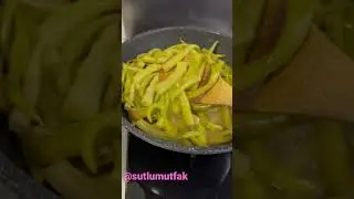 Yağlı biber turşusu parmaklarınızı yiyeceksiniz😍😍
