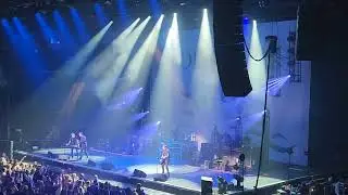 @godsmack @GodsmackVEVO  Alive dollar loan center Las Vegas Henderson Nevada