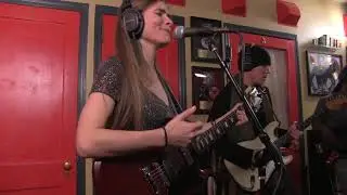 Katie Henry Band - Nowhere Fast