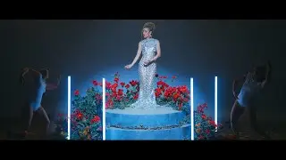 Marina Tuset  - Alineada con la Luna