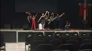 Coreografia, louvor 