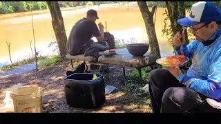 Fizemos ALMO&Ccedil;O na PESCARIA 🍽️🎣 Simples, Raiz e Delicioso!