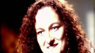 Vertical Slits in girl's eyes
