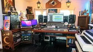 Inside the Studio where Queens of the stone age Recorded