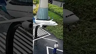 Miniatur Pesawat Garuda Indonesia