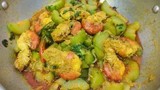 জুকিনি দিয়ে চিংড়ি মাছ রান্না। Zucchini Chingri Recipe.Bangladeshi Chingri Recipe.