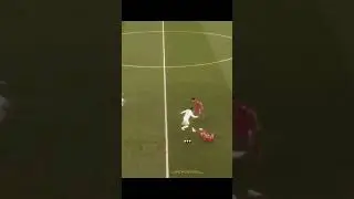 Elliott's leg injured is scary 😨 😰 #liverpool #football