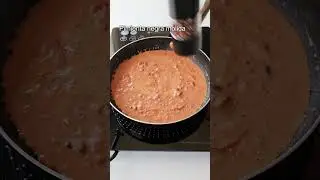 PASTA CON SALSA F&Aacute;CIL Y BRUTAL