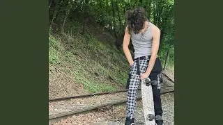 FAKEFRIENDS (feat. BRXND)