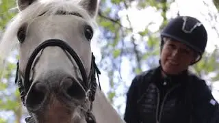 SZTUKĄ JEST KUPIĆ KONIA S01E01