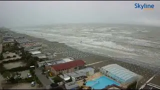 🌩🌊 Mediterranean cyclone live from Milano Marittima - Italy | SkylineWebcams