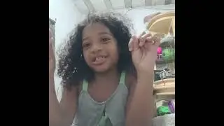 Reagindo a m&uacute;sica 🎶 pipoca da Emily vick nova