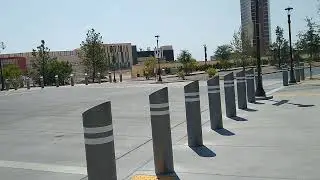 EXPLORING RESORTS WORLD, IS THE PARKING GARAGE TOO FAR FROM THE CASINO, LET'S WALK IT - LONEWULFRICK