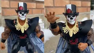 Ретро-фигурка Папы Шанго из WWE: суперзвезды рестлинга (краткий обзор).