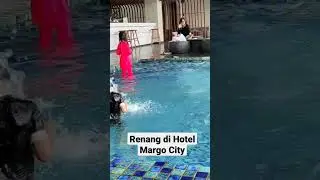 Renang di Hotel Margo City