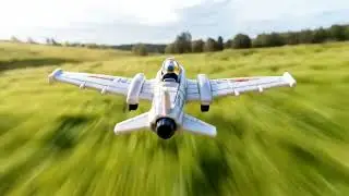 AI Chase Scene: Dynamic Flight with Motion Blur [75/100]